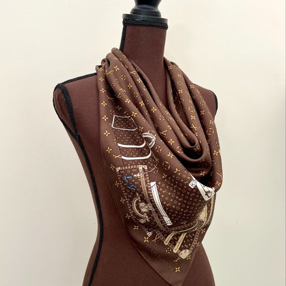 New Louis Vuitton Scarf Travel Trunks Monogram Brown Silk Wrap - Picture 14 of 14